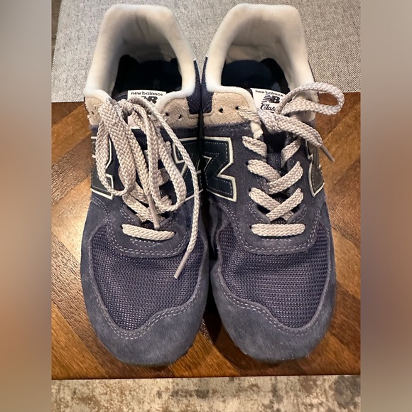 EUC Big kids size 6.5 New Balance 574 Navy Blue - Picture 2 of 7